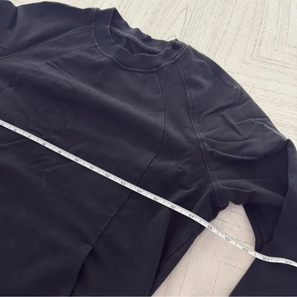 Lululemon Scuba Crew Size 6 - Picture 6 of 9